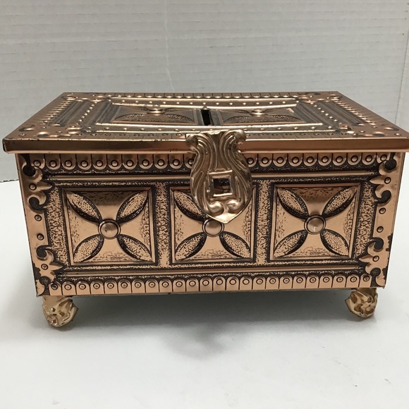 BLUE BIRD Confectionery Vintage Tin: "Prince's Hasped Chest w/ Money Slot" - Picture 1 of 7